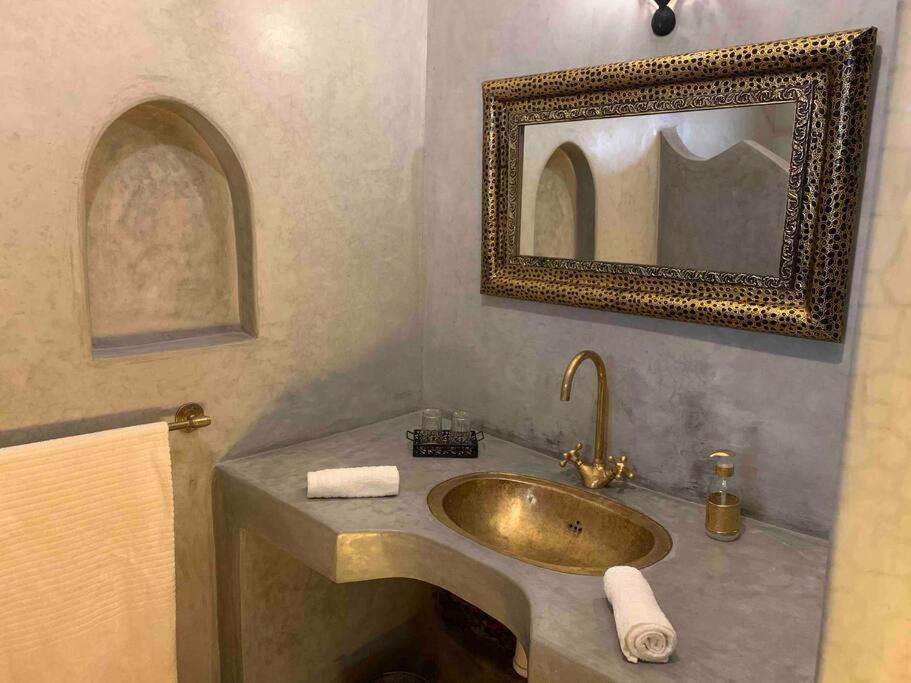 Riad Darna 4 Chambres Avec Piscine Et Petit Dejeuner Marrakesh Exterior photo